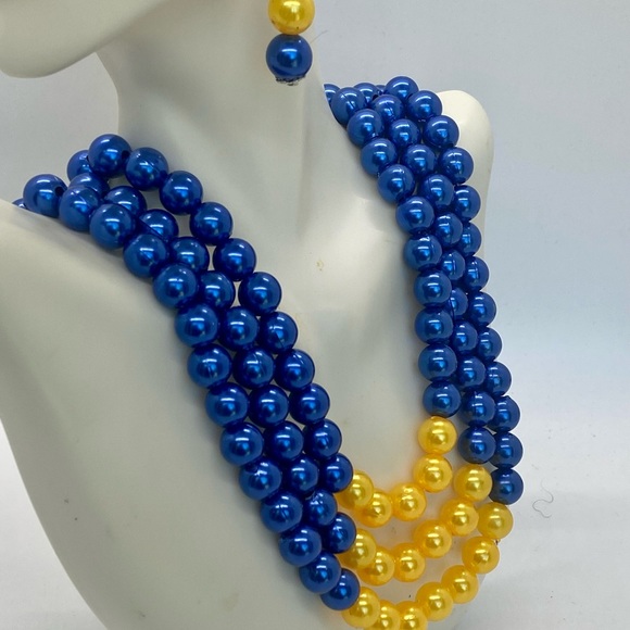 Layered Statement Necklace! - Picture 5 of 14